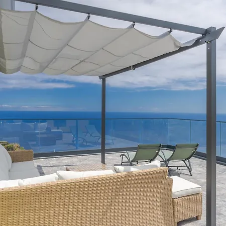 Sky & Ocean 1st Floor Calheta (Madeira)