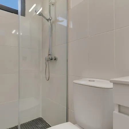 Sky & Ocean 1st Floor Apartment